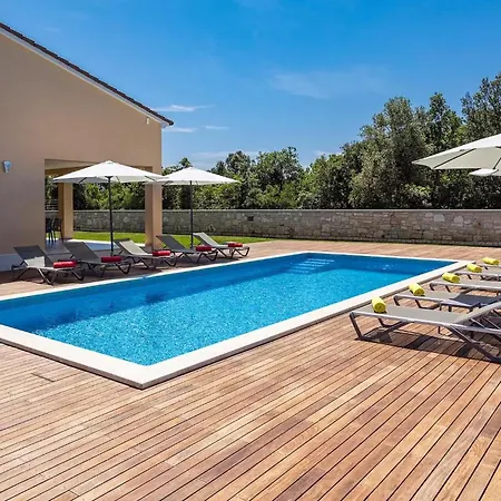 Holiday home Penelope *