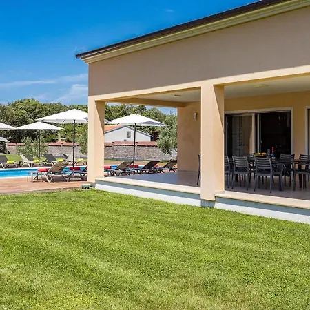 Penelope Holiday home Pula