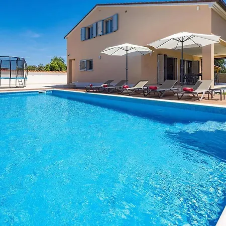 Penelope Holiday home Pula